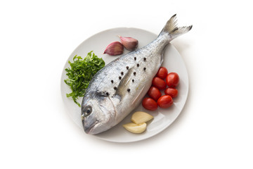 Orata fresca e verdure