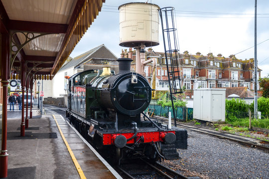 
alte Dampfeisenbahn in Paignton, Devon, England 