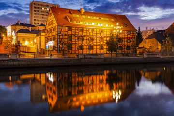Fototapeta na wymiar Colorful architecutre of Bydgoszcz by Brda River