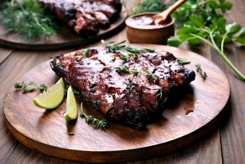 Grilled pork ribs