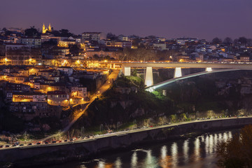 Fototapeta na wymiar Infante D. Henrique Bridge in Porto