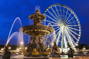 Fontaine des Fleuves and Ferris Wheel on Place de la Concorde in