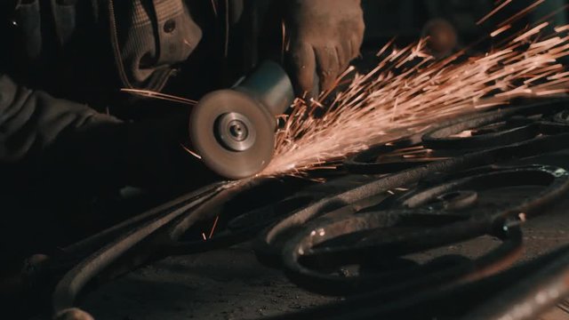 Smith smoothing metal grate