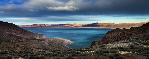 Fototapeta na wymiar Walker Lake, Nevada