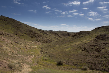 Die Hügellandschaft der südlichen Mongolei - Wüste Gobi