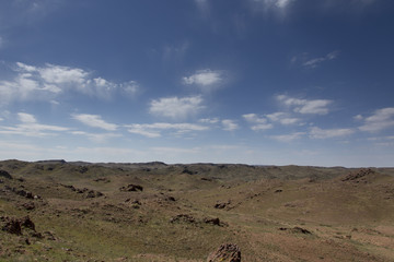 Fototapeta na wymiar Die Hügellandschaft der südlichen Mongolei - Wüste Gobi