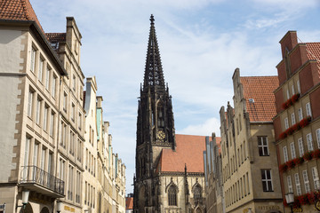 Fototapeta na wymiar Kirche St. Lamberti in Münster, Nordrhein-Westfalen