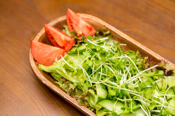 green salad and tomato