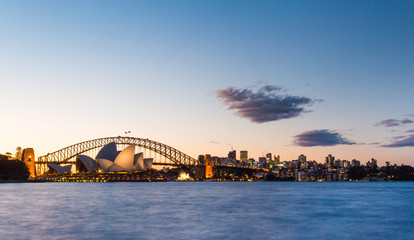 Fototapeta na wymiar Sydney, Hopera House and city skyline