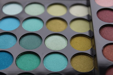  palette of make up