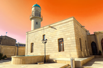 Fototapeta na wymiar Mosque of Heydar cuma mascidi. Built in 1893. The Republic of Azerbaijan