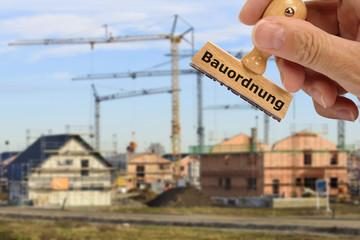 Bauordnung im Neubaugebiet mit Häuser