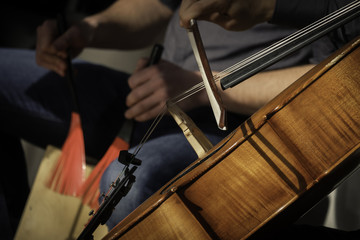 Cello and cajon played at a concert