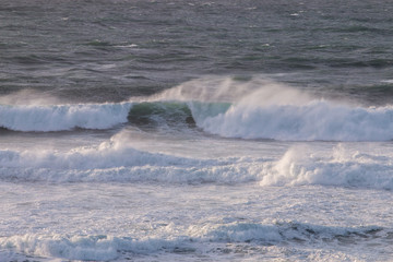 rough shoreline waves