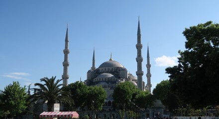 Fototapeta na wymiar Blue Mosque - Sultan-Ahmet-Camii, in Istanbul, Turkey.