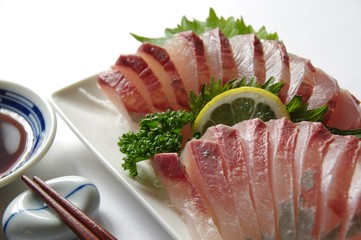 カンパチのお刺身