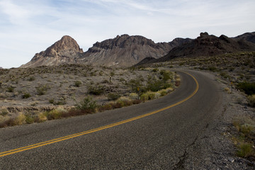 Empty desert road - Route 66