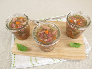 Selbst gemachte Sülze