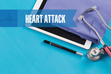 HEALTHCARE DOCTOR TECHNOLOGY  HEART ATTACK CONCEPT