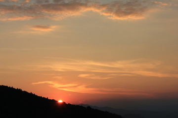Tramonto montagna