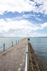 Lago Trasimeno con pontile sul lago