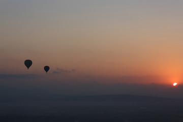 ballons at sunrise