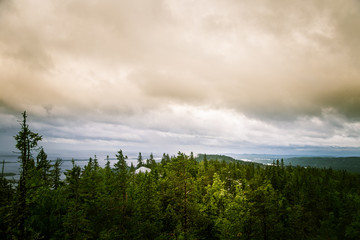 Obraz premium A beautiful panorama of lake and forest from Koli National park peaks