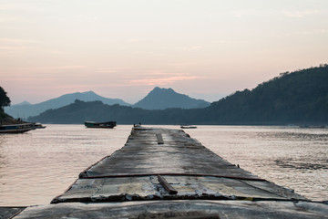 Laos- Mekong Bootstour