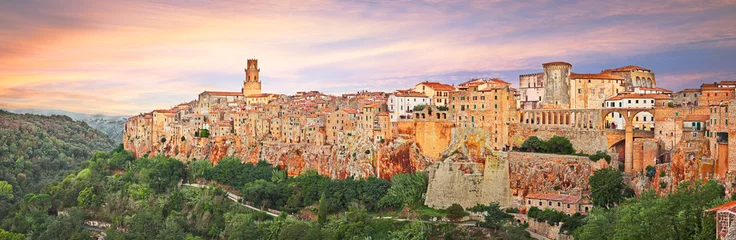 Zelfklevend Fotobehang Pitigliano, Grosseto, Toscane, Italië © ermess