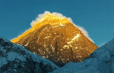 Mount Everest (8848 m), view from slope of Kala Patthar - Nepal, Himalayas