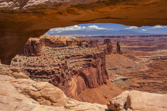Mesa Arch (Daytime)