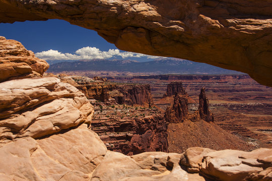 Mesa Arch (Daytime)