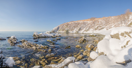 Зима на морском берегу