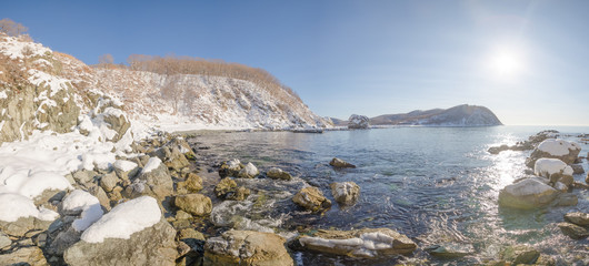 Зима на морском берегу