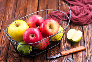 apples
