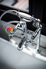 Retro syyle chrome water faucet