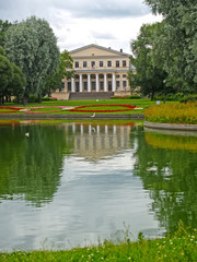 View of a pond and case of University of engineers of means of c