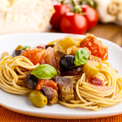 Pasta con caponata