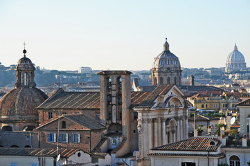 Le cupole di Roma al tramonto dal Campidoglio