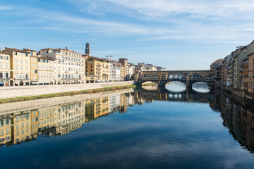 Fototapeta premium Ponte Vecchio bridge on the Arno river in Florence