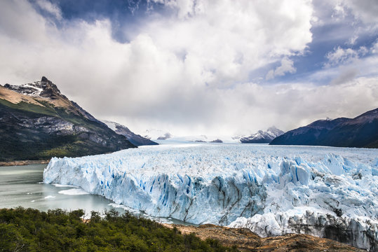Perito Moreno Glacier. Patagonia. Argentinian 
