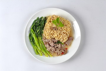 Instant Yakisoba noodle topped kale soup with pork.