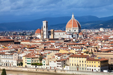 Fototapeta na wymiar skyline of Florence city with Duomo