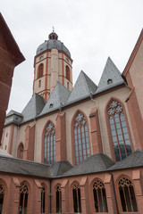 Fototapeta na wymiar Pfarrkirche St. Stephan in Mainz, Rheinland-Pfalz