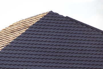being built roof of the house