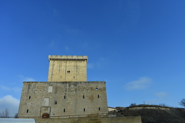 Castillo cuadrado Fontecha
