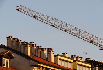 Gru sopra i tetti - edilizia
