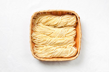 Kalguksu noodle chopped block 