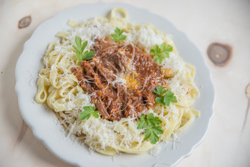 Pasta mit Bolognese Sauce 