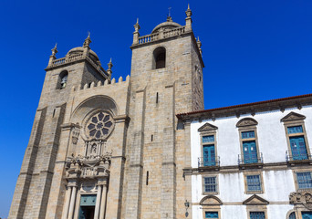 Fototapeta na wymiar Porto Cathedral, Portugal.